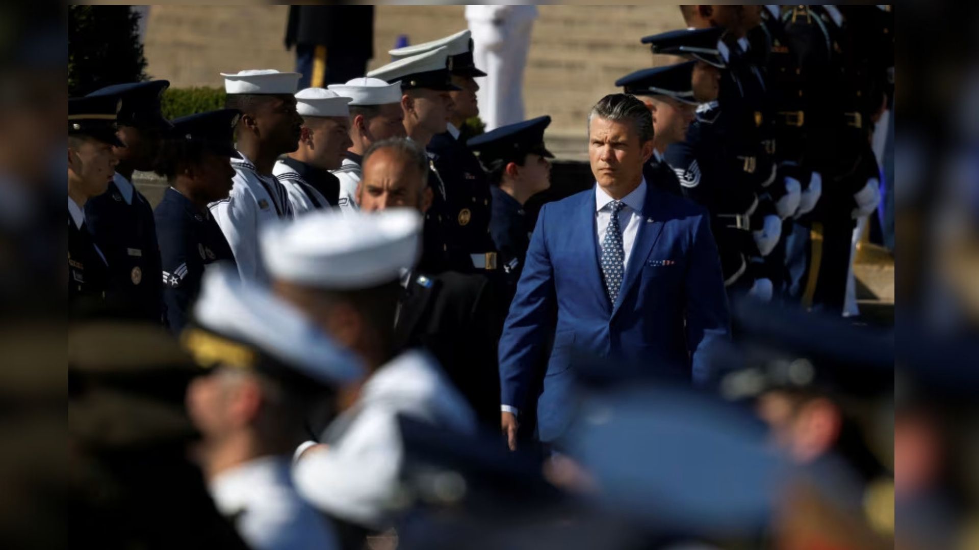Defense Secretary Pete Hegseth orders hundreds of US generals and admirals to Virginia for an unusual military meeting at Quantico.